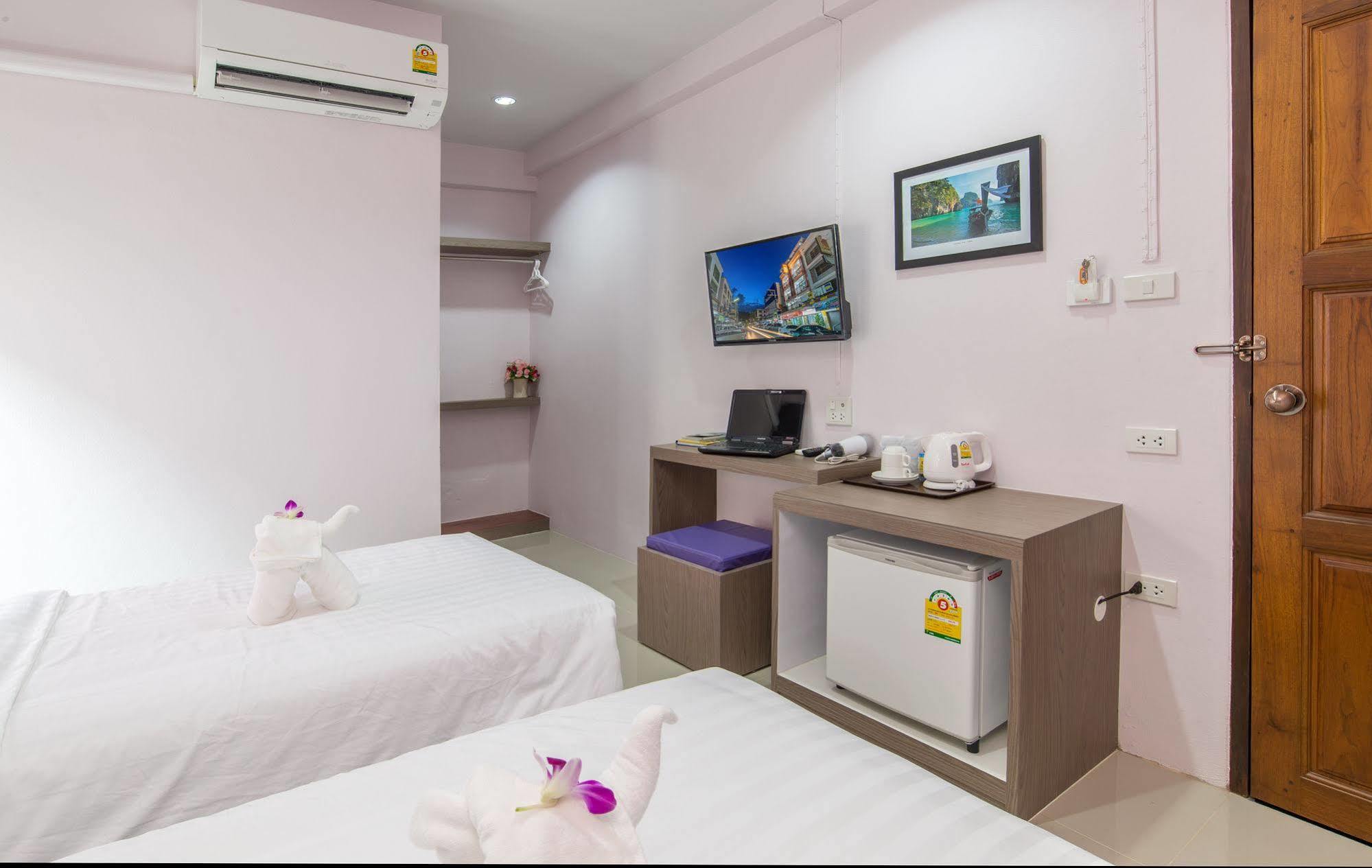 Lada Express Hotel 2*