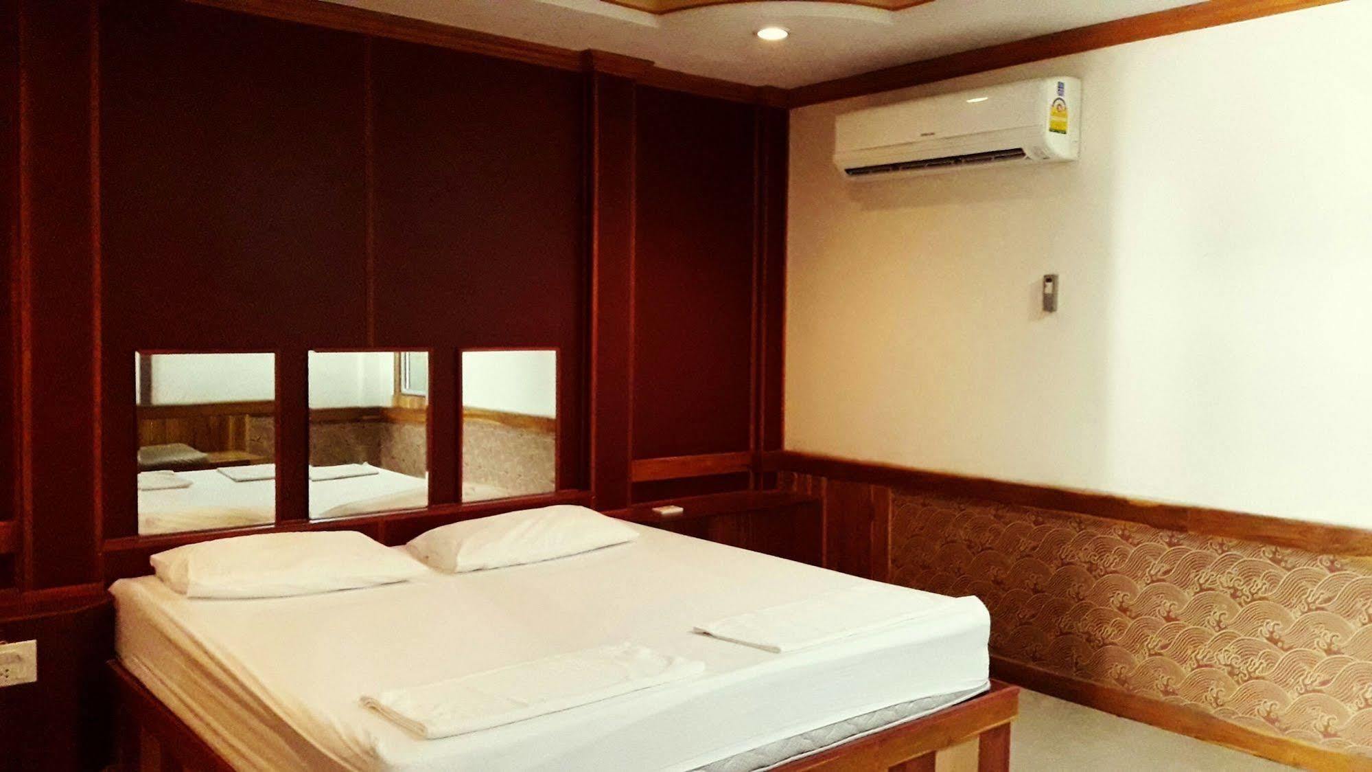 Hotel Bypass And 2*