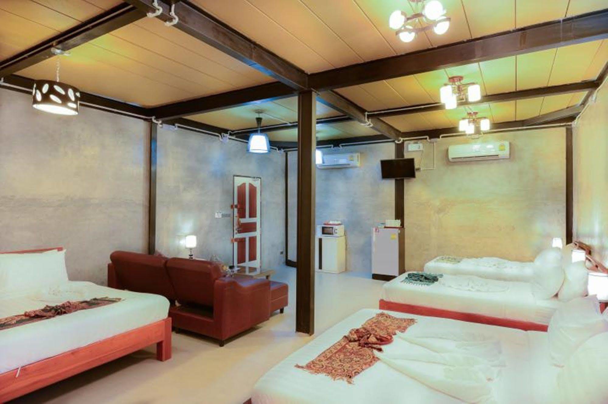 The Riverpool And Resort 2*