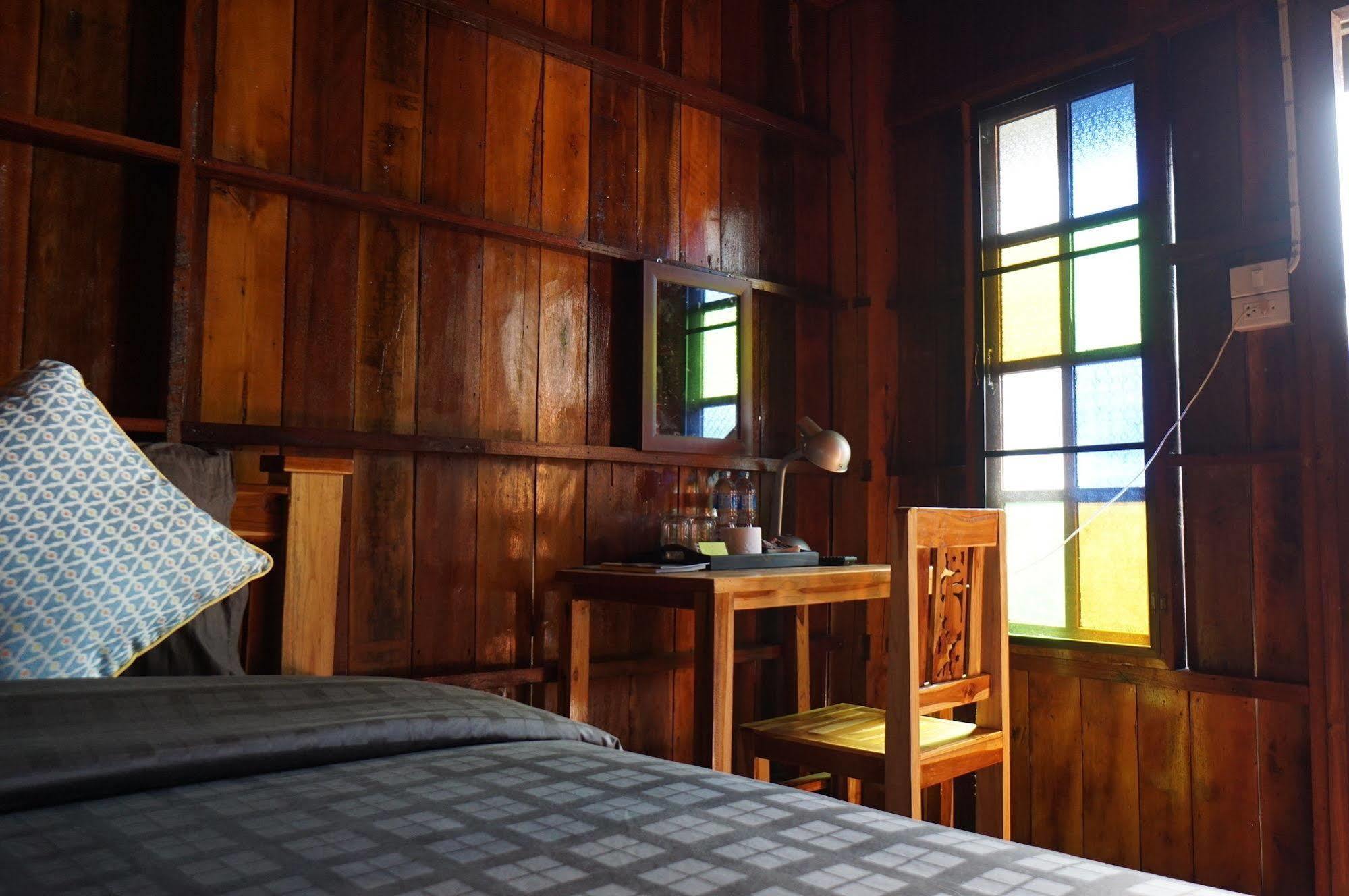 Ktt And Motorbike & Bicycle For Rents Guest house