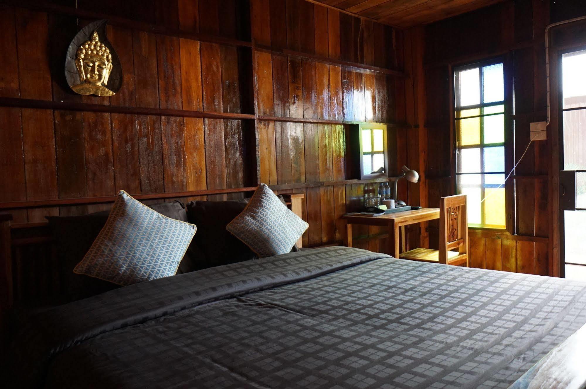 Ktt And Motorbike & Bicycle For Rents Guest house 2*