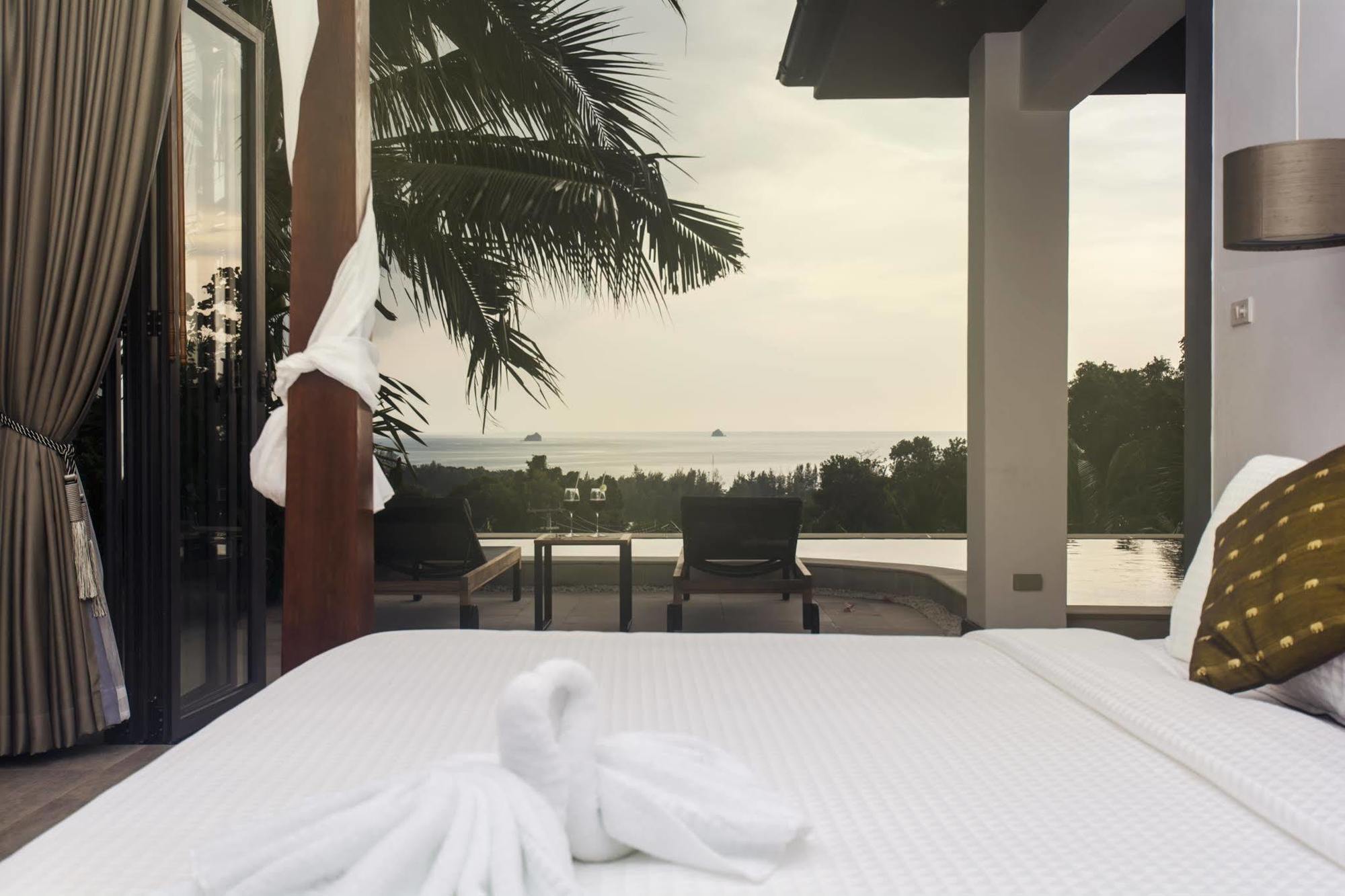Baan Phukhao Villa Klong Muang Beach