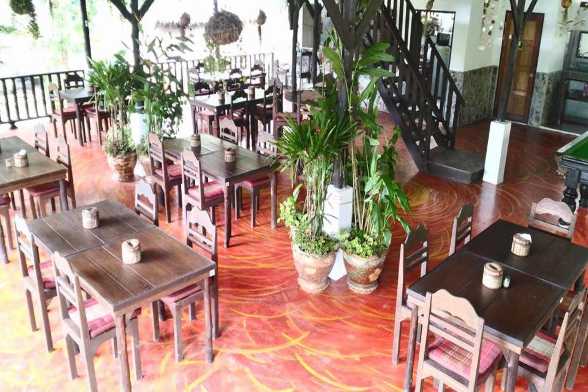 Hotel Flower Power Village Koh Phayam