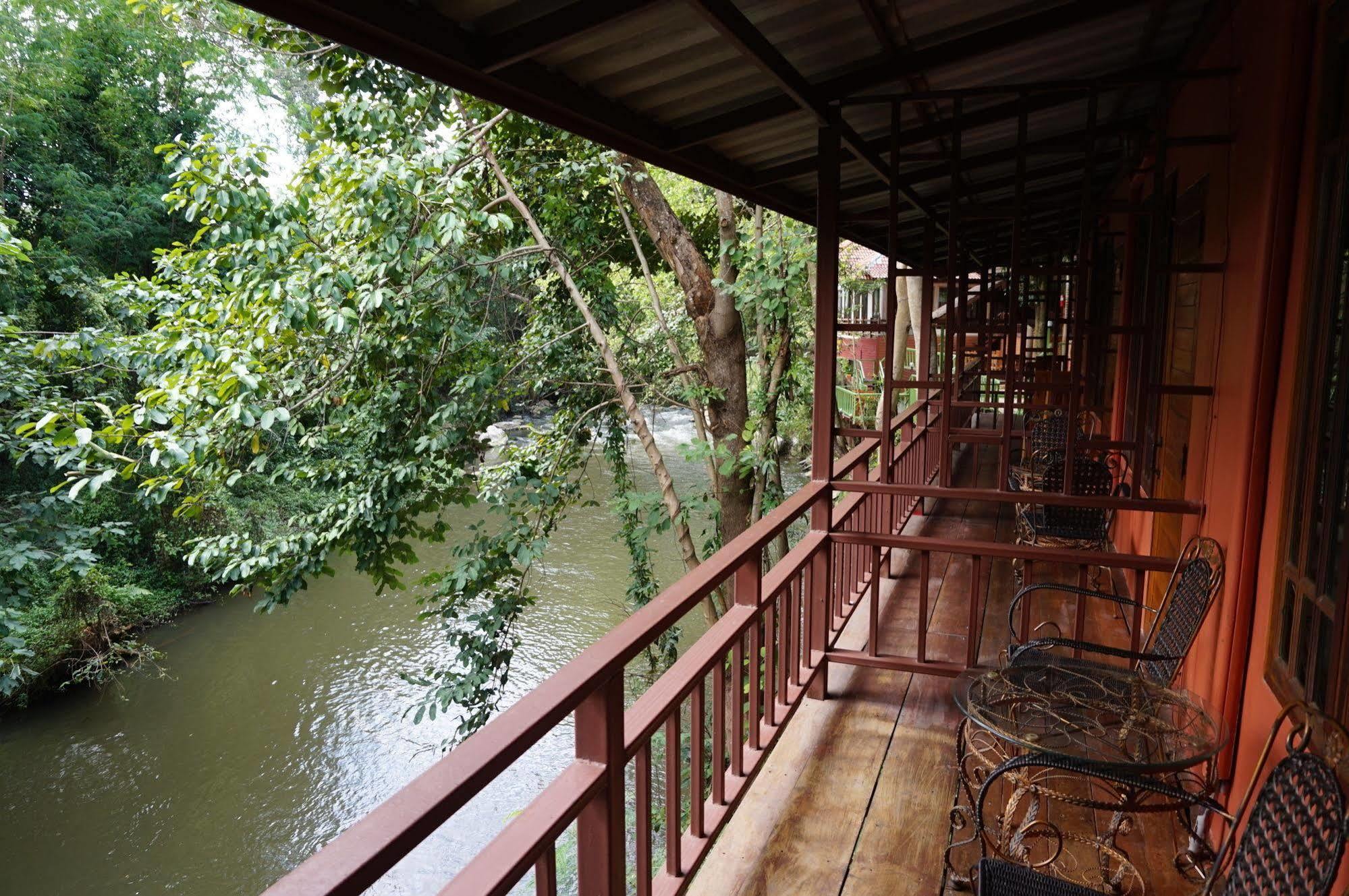 Khaoyai Saitharn Pakchong