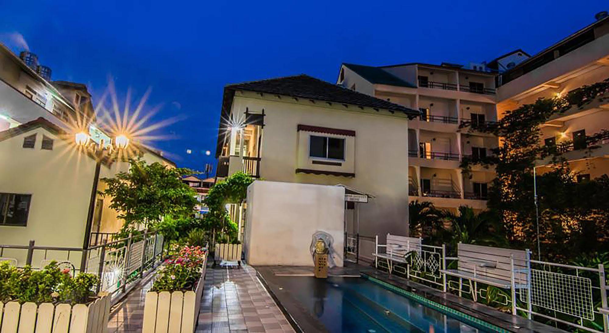 Hotel Sutus Court 4 3*