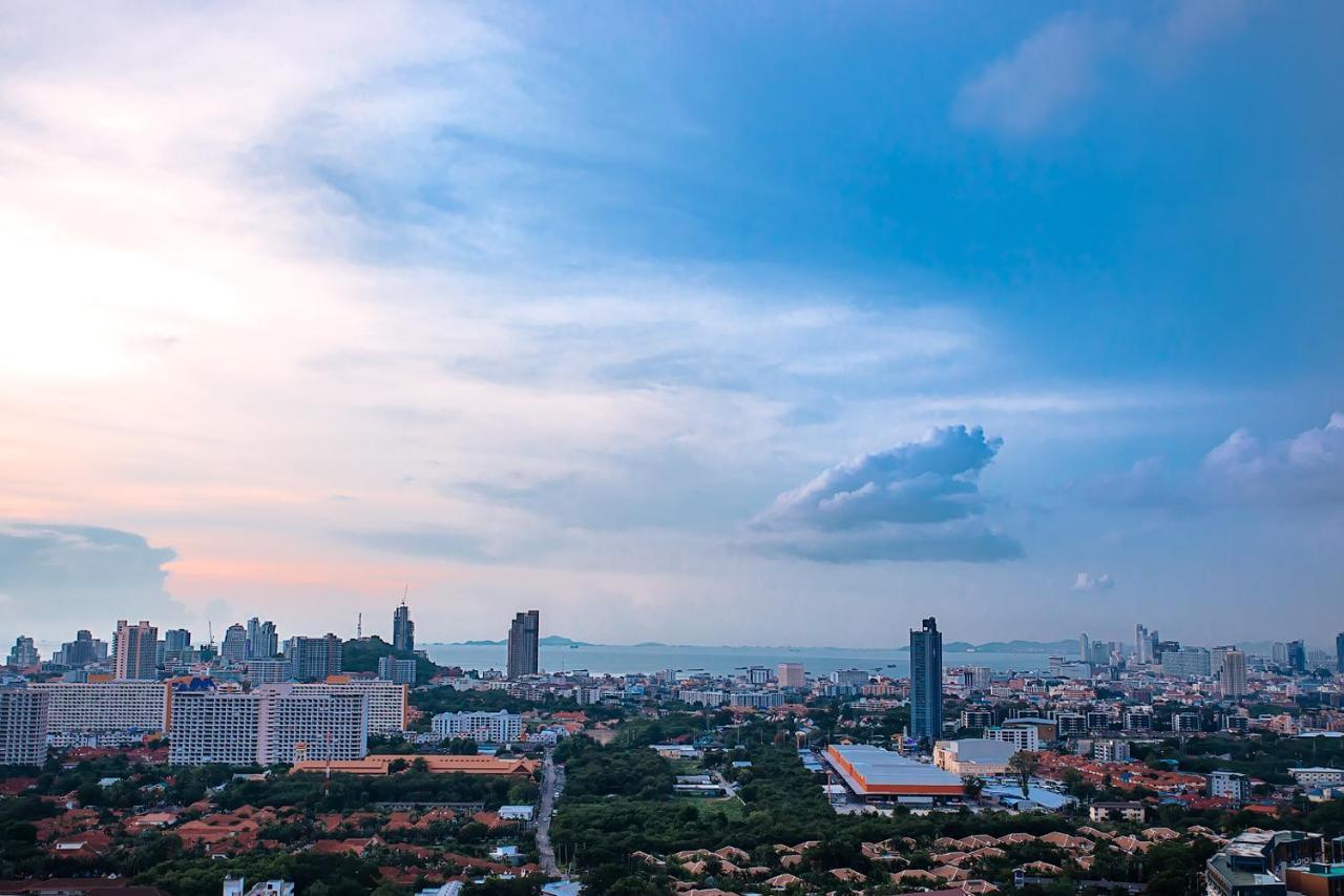 Dusit Grand View By Vik * Jomtien Beach