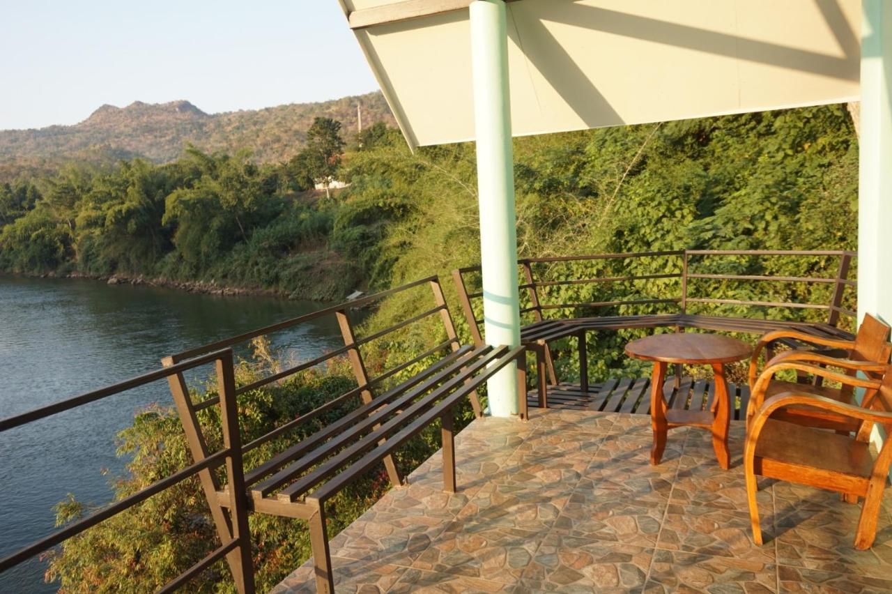 Kwainoy Riverpark Resort 3*