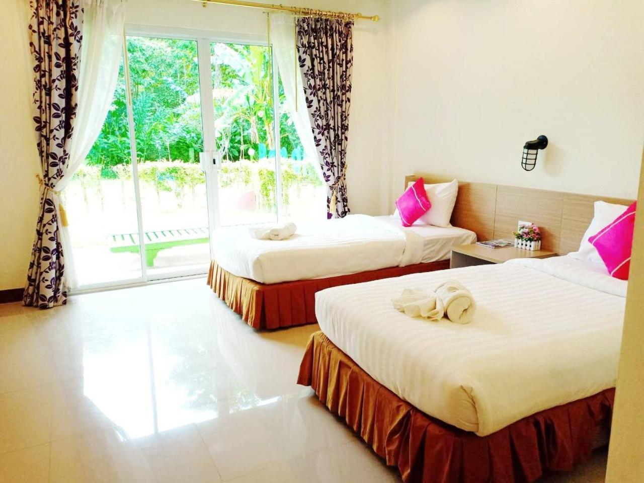 Banana Resort & Spa 3*