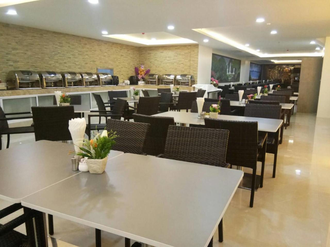 Golden 5* Jomtien Beach