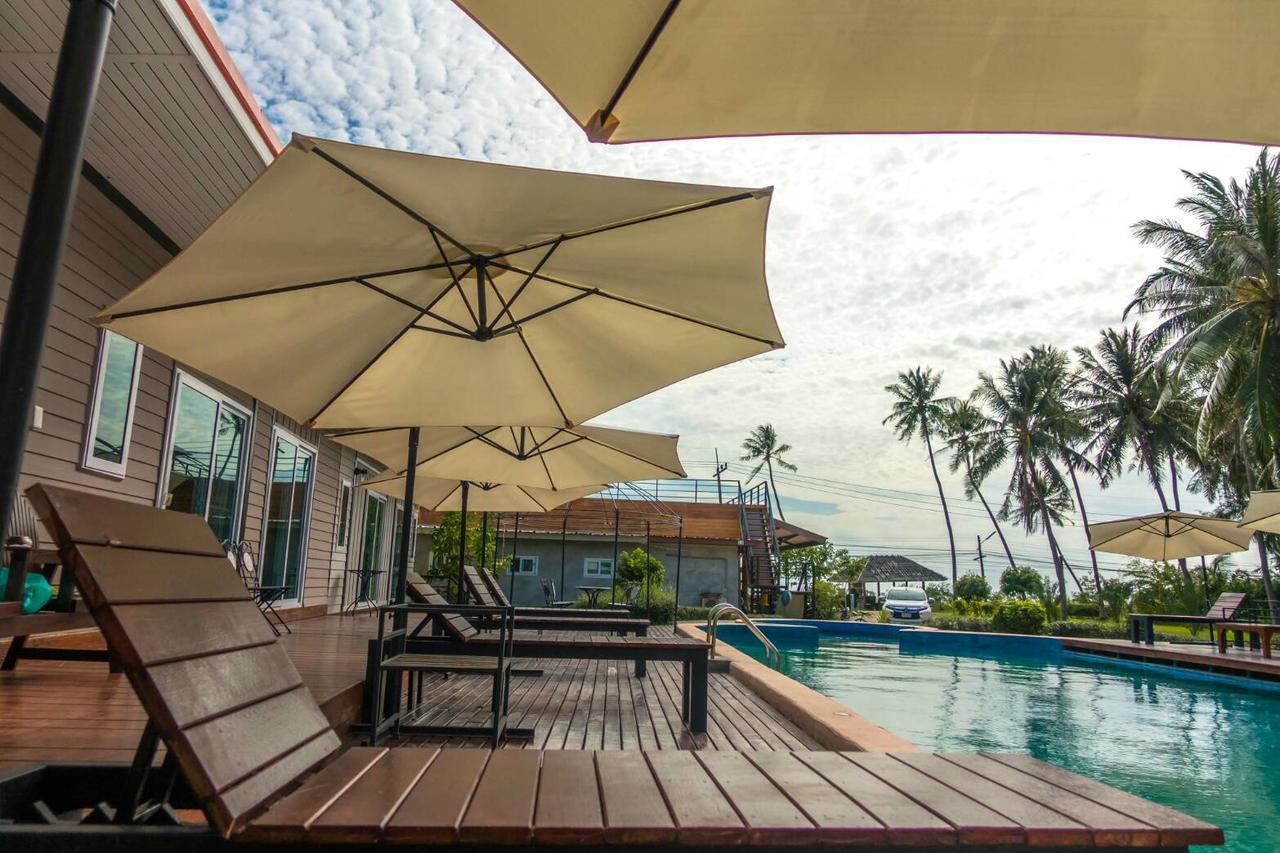 The Ford Sunset Resort Wok Tum