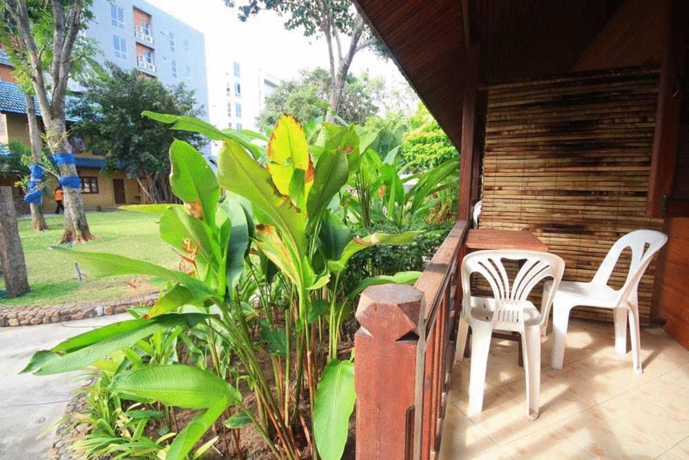 Hotel Chomtawan 3*