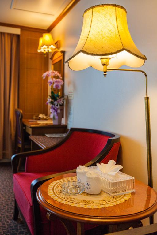 Hotel V.l. Hatyai