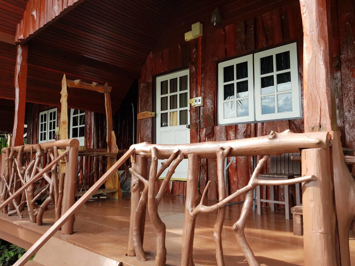 Sam's House Resort 3*