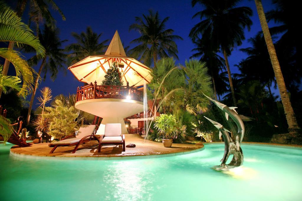Coco Palace Resort