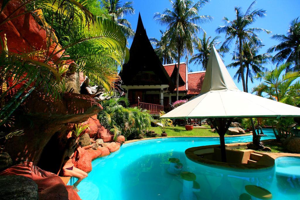 Coco Palace Resort Nai Harn