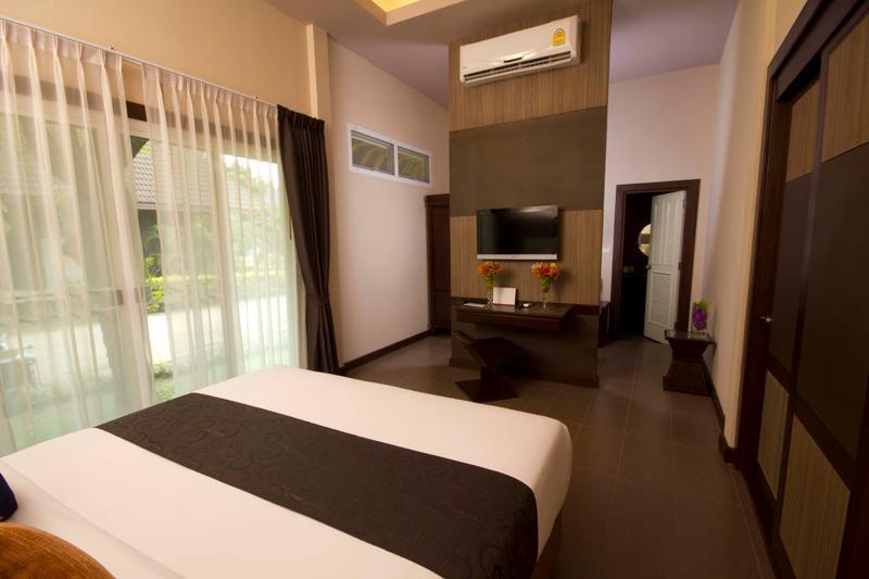 Hotel Lakeside By Mida 4*