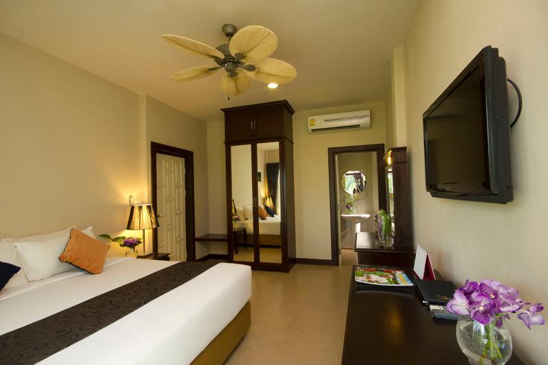 Hotel Lakeside By Mida 4*