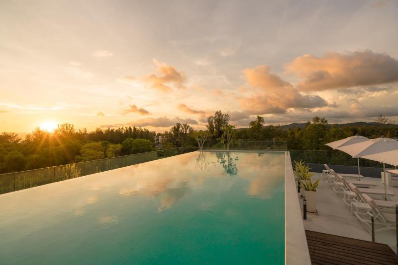 Oceanstone By Holy Cow, 2-br, 90 M2, Pool View Aparthotel