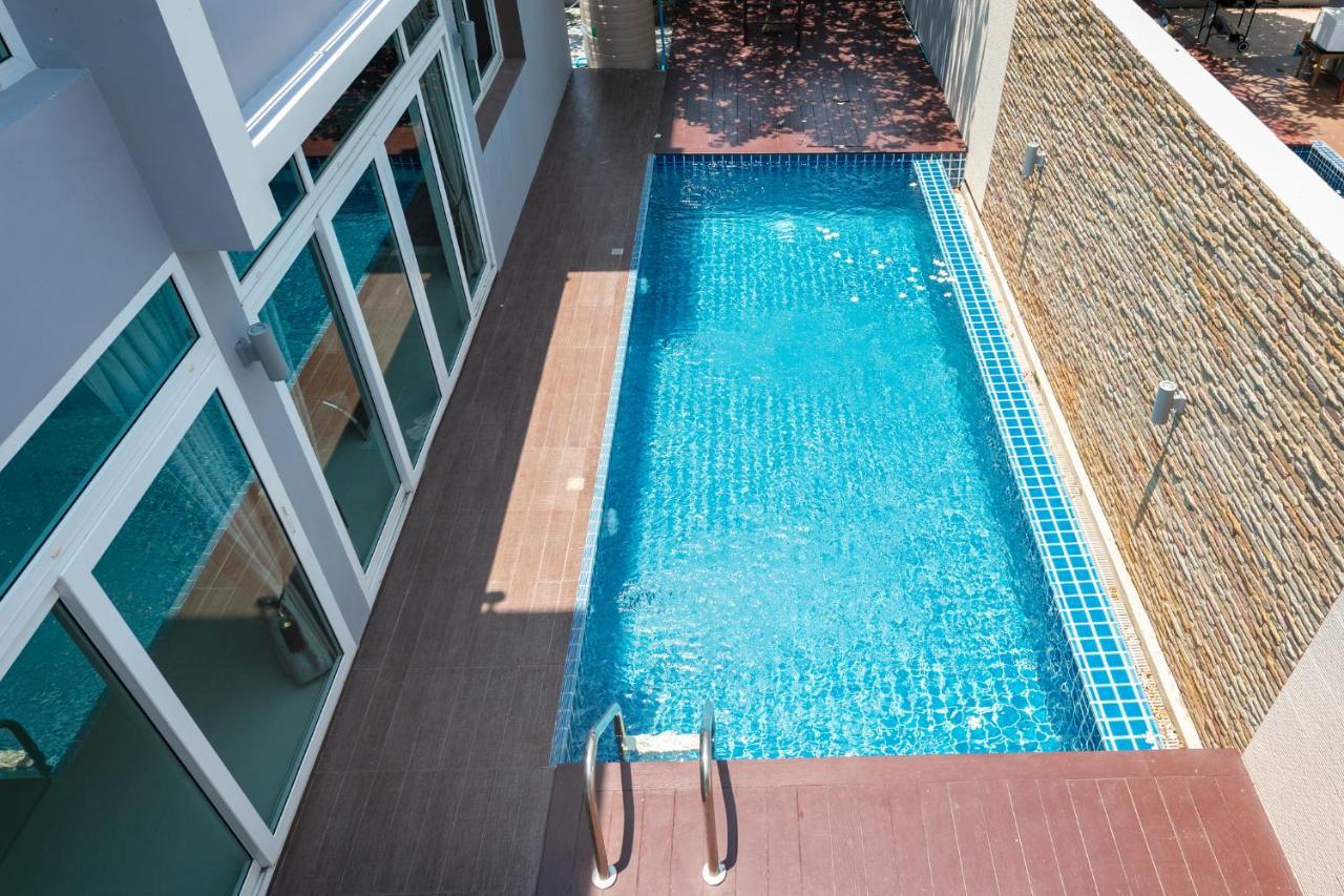 Golden Sea Pool Hua Hin