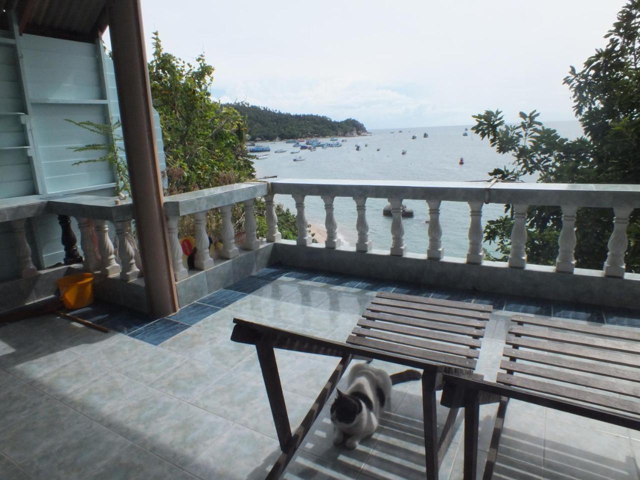 Queen Resort Koh Tao 2*