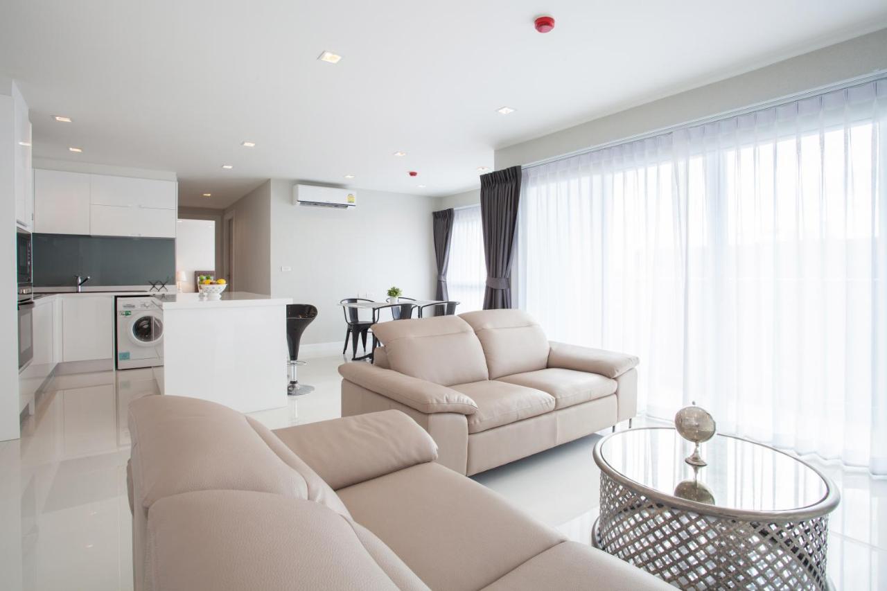 Apartment Long