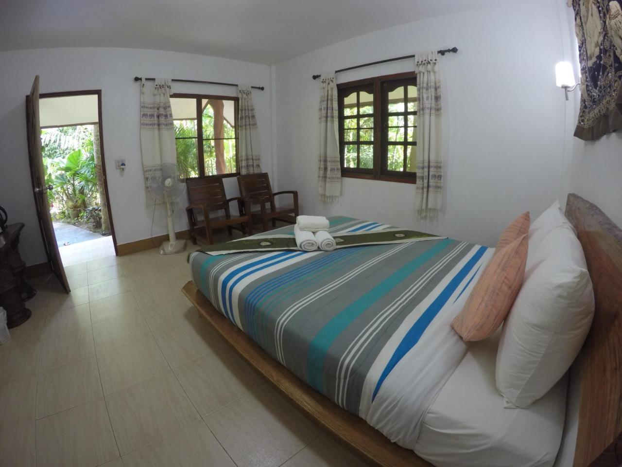 Guest house Holiday *