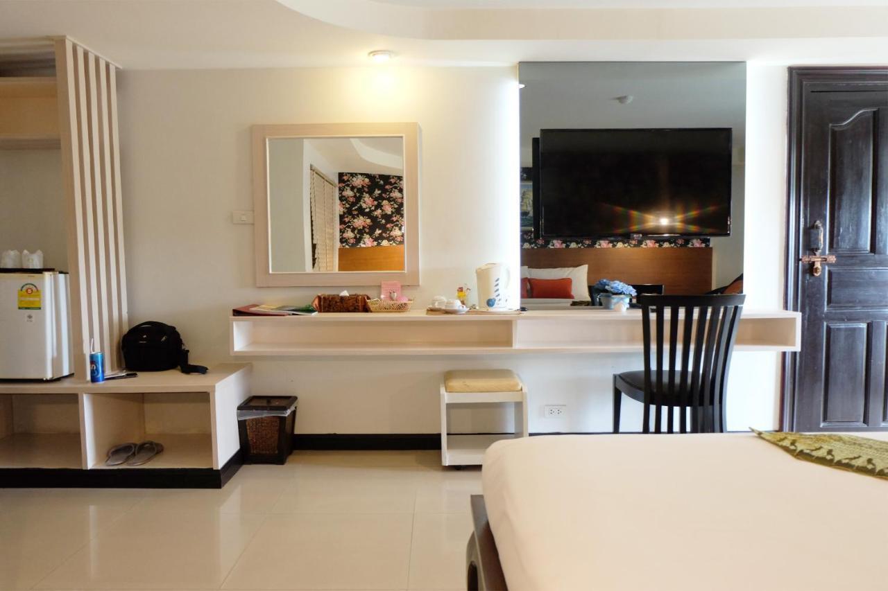 Hotel Grand Hill And 4*