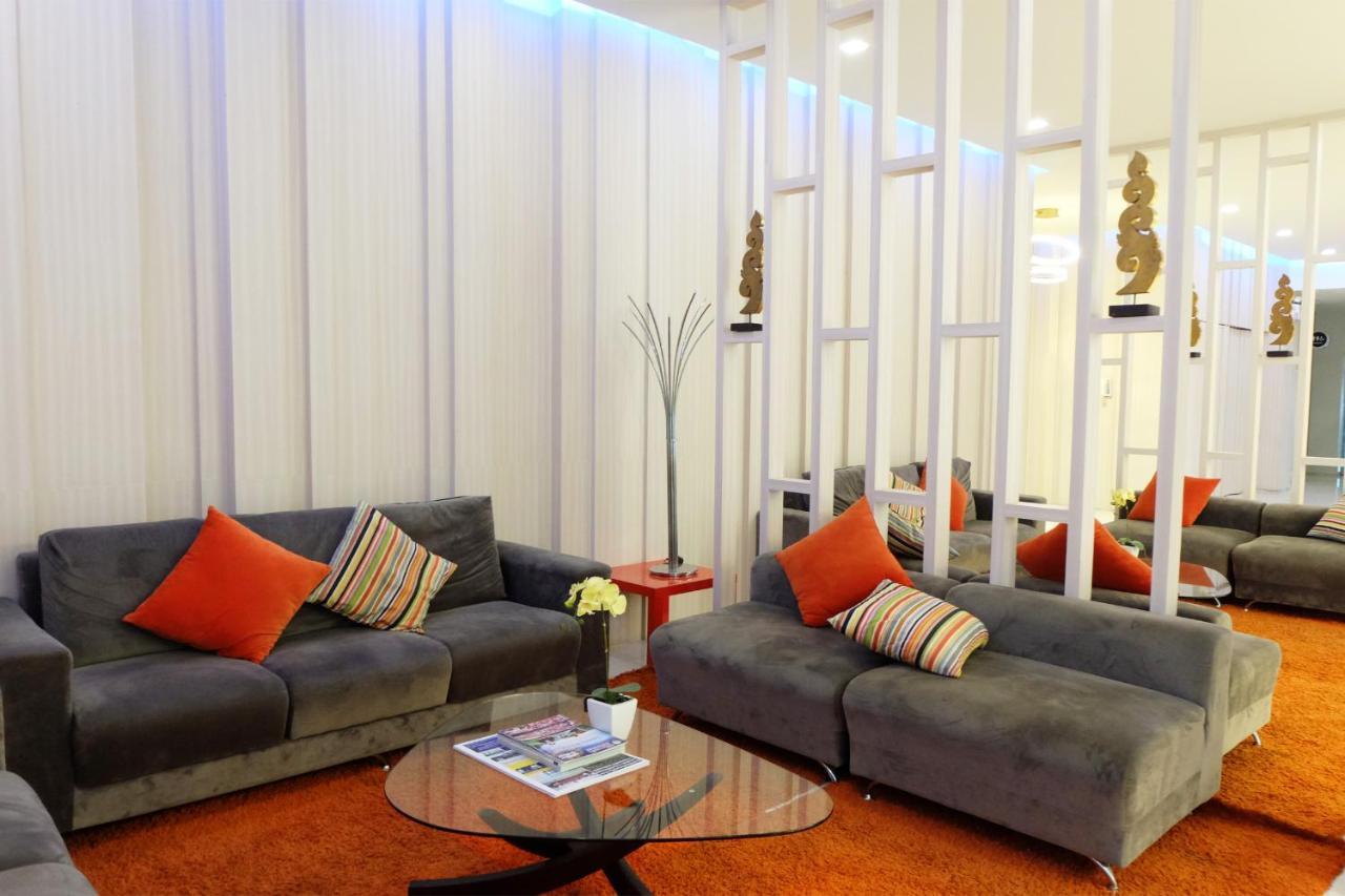 Hotel Grand Hill And Nakhon Sawan