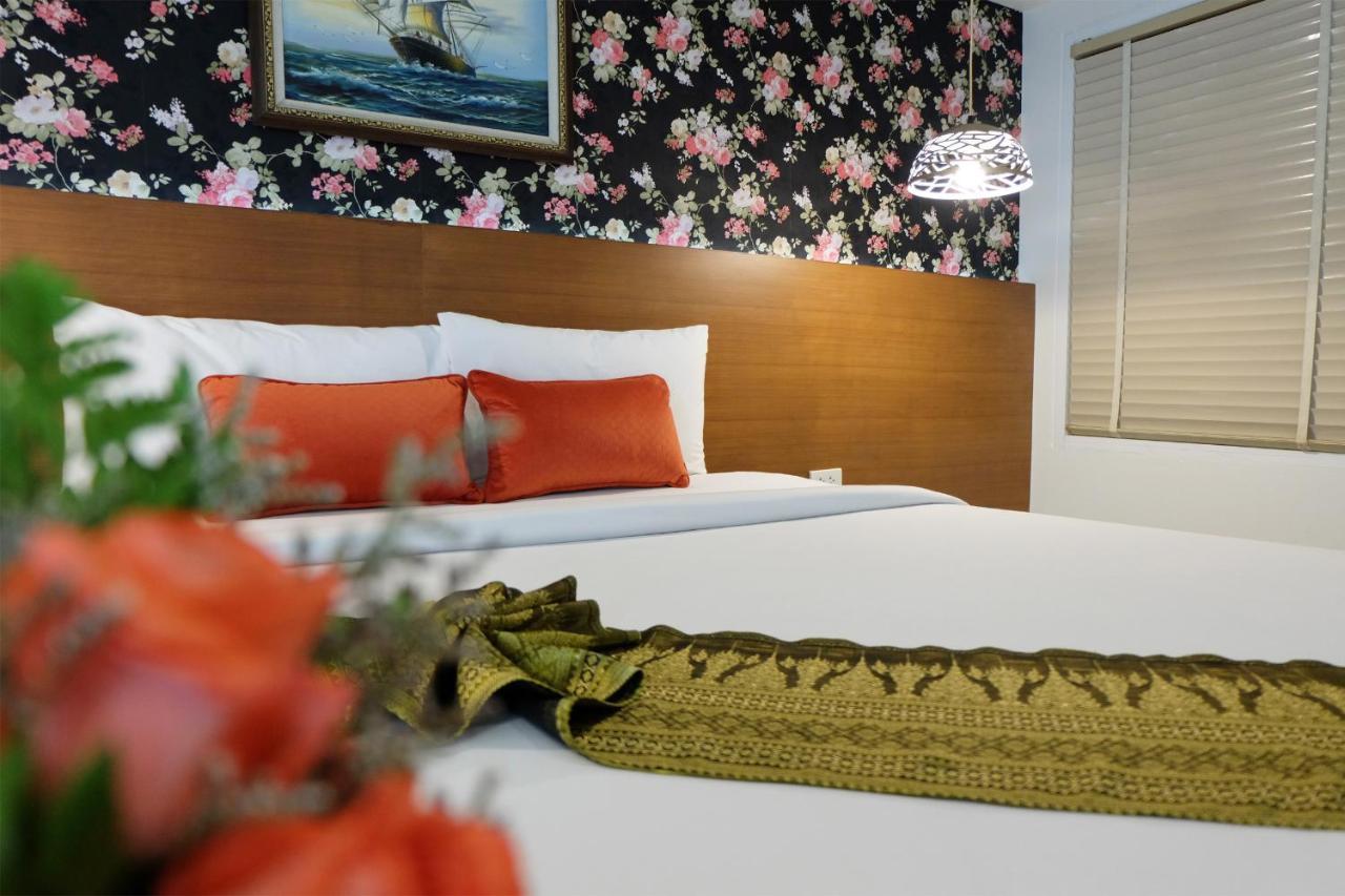 Grand Hill And 4* Nakhon Sawan