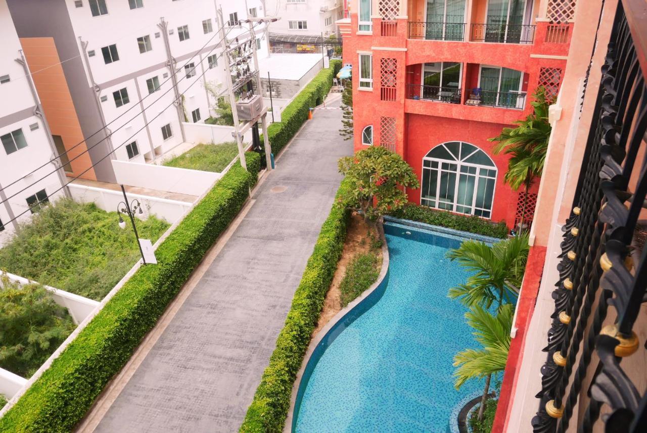 Seven Seas Pattaya & Sofa Bed