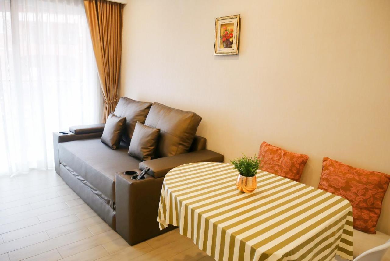 Seven Seas Pattaya & Sofa Bed Apartment *