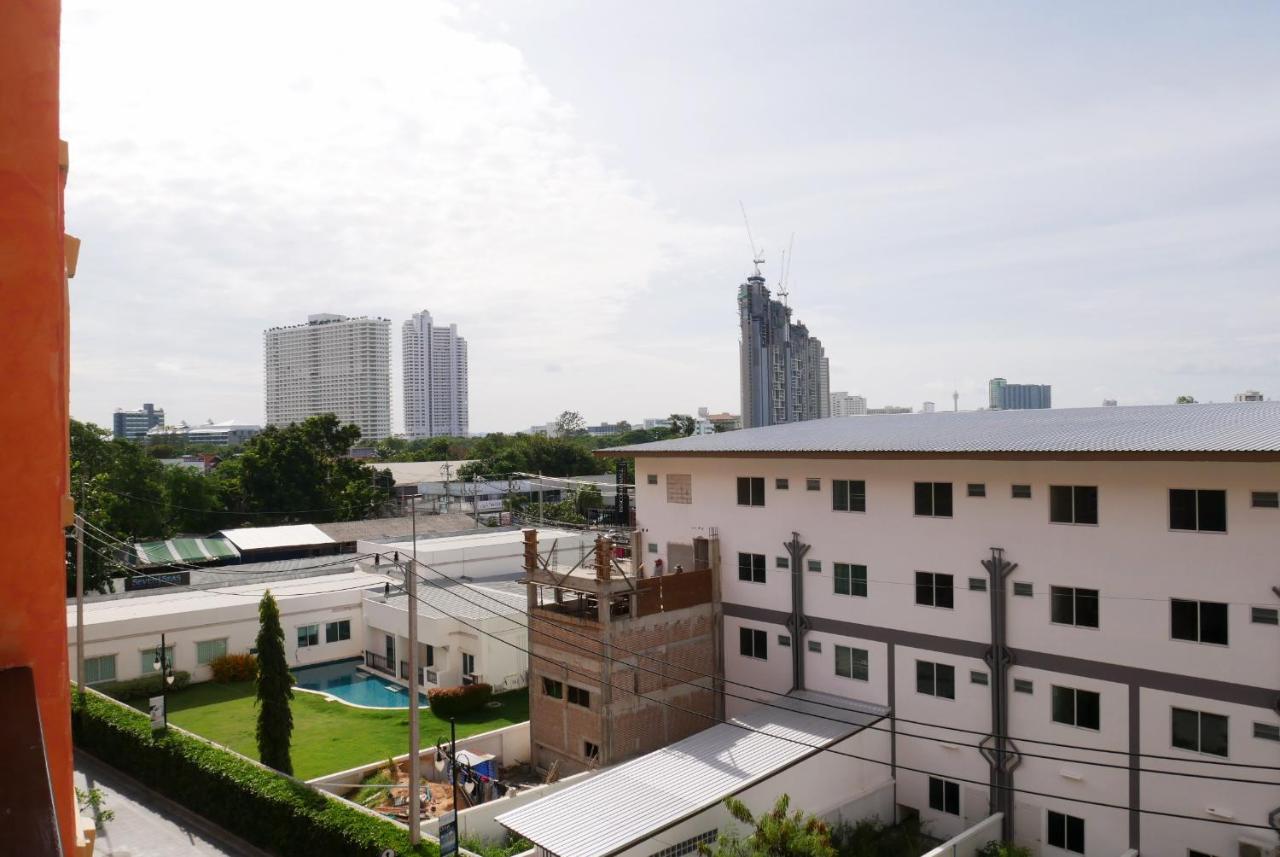 Seven Seas Pattaya & Sofa Bed Apartment *