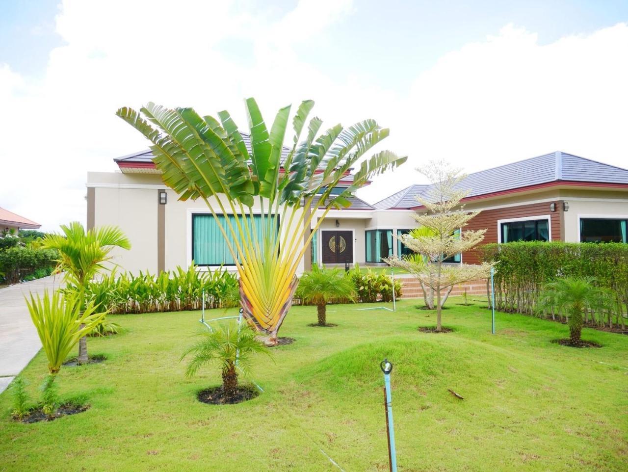 Tinna Resort *