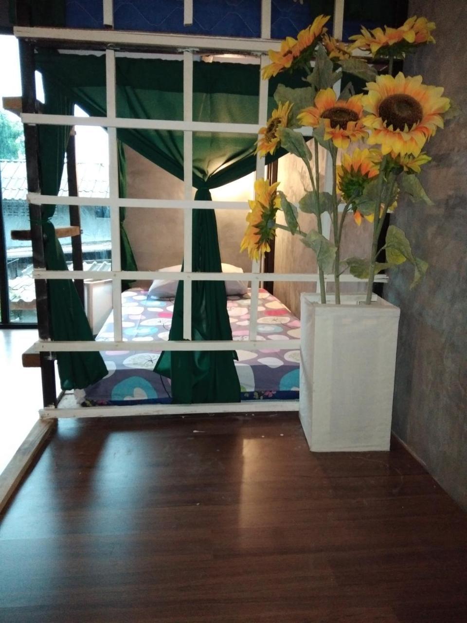 Phayam Hostel