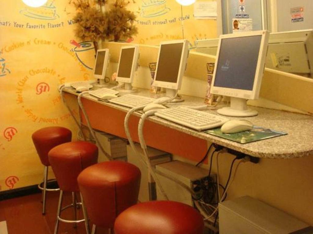 Regent Silom Hotel 3*