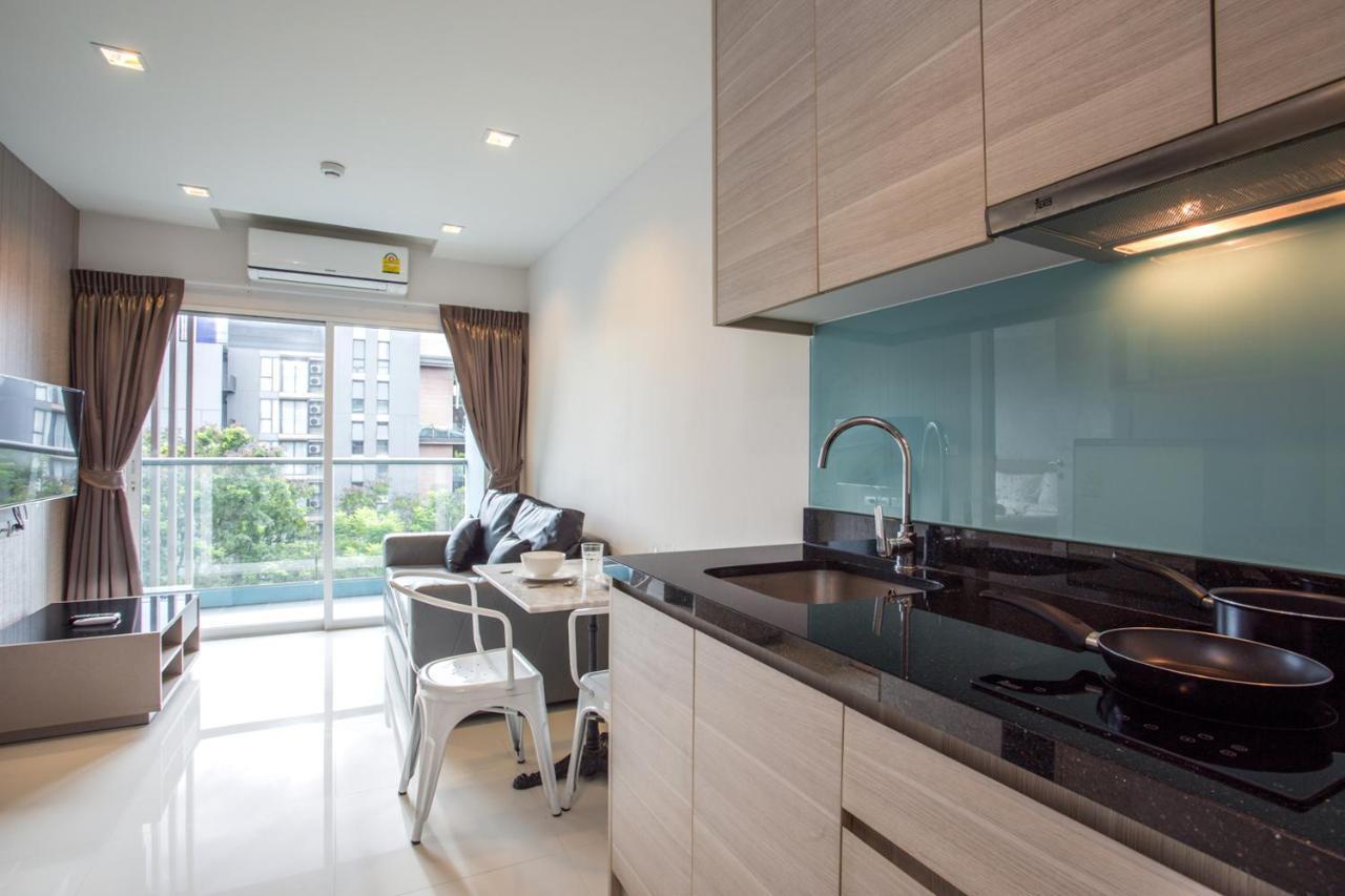 Apartment Long