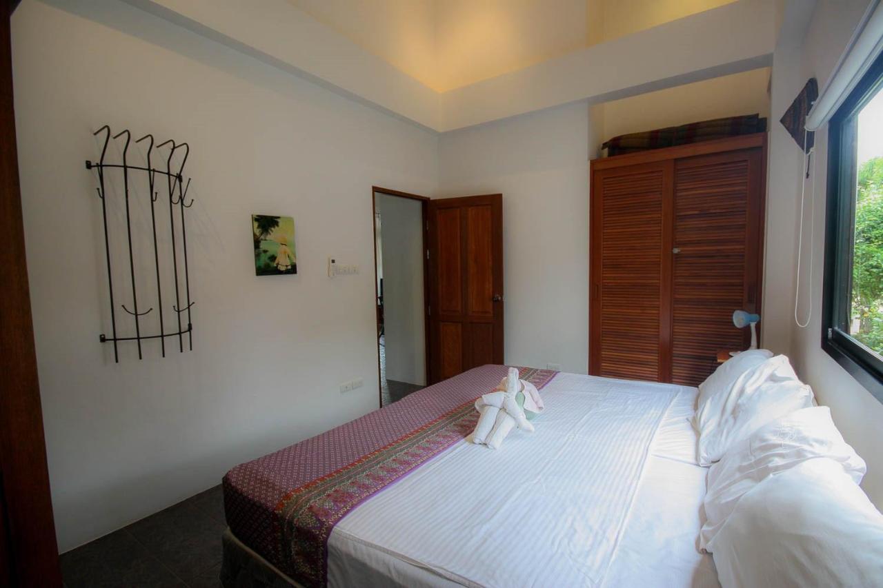 Villa Malee Beach Villas *