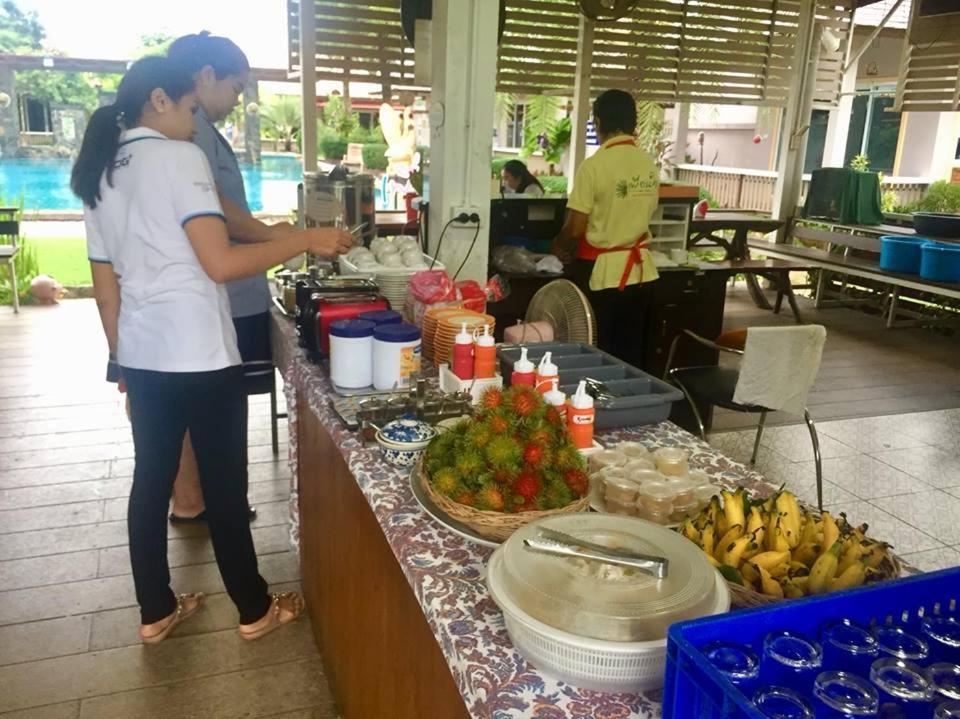 Resort Pueanjai And Restaurant