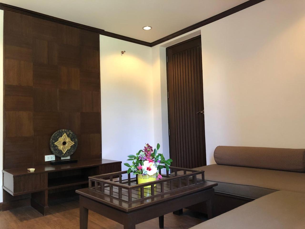 Kanok Buri Resort Lipa Noi