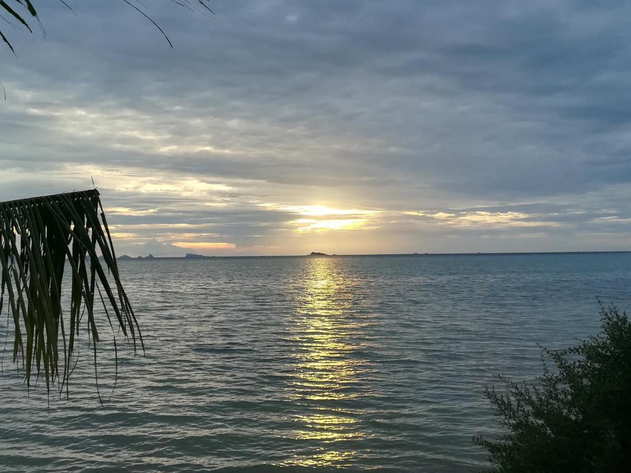 The Ford Sunset 2*