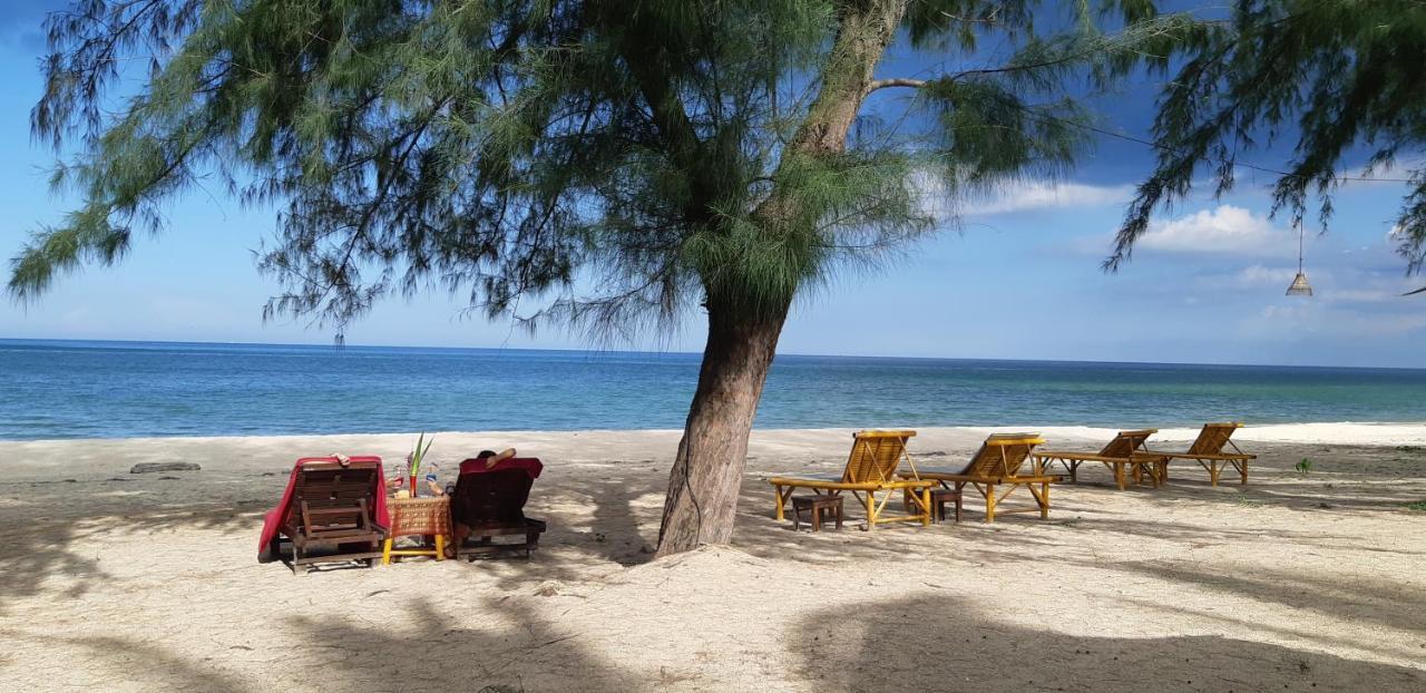 Ao Thai Resort Sathing Phra