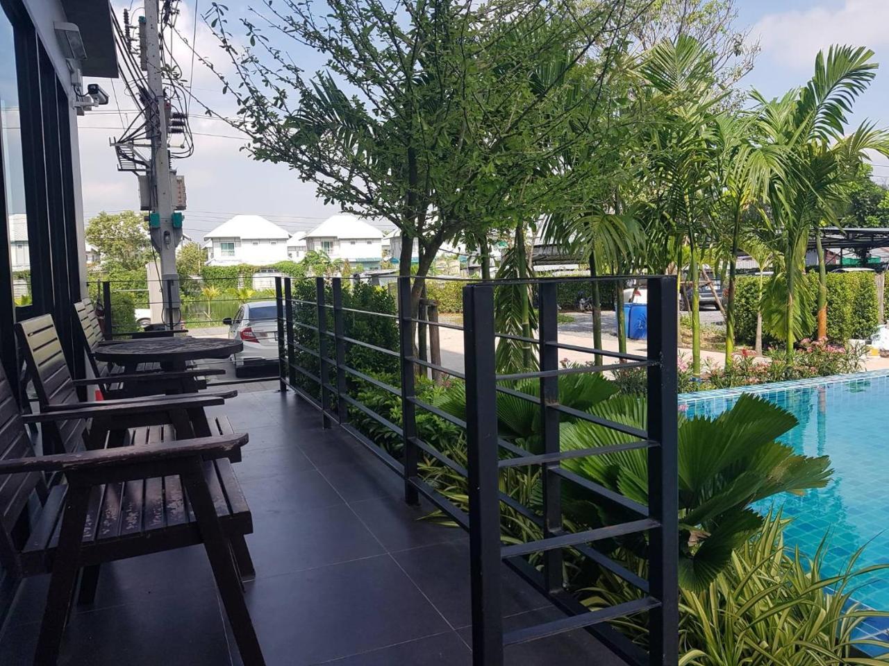 Bangkok Boutique Rangsit Hotel 4*