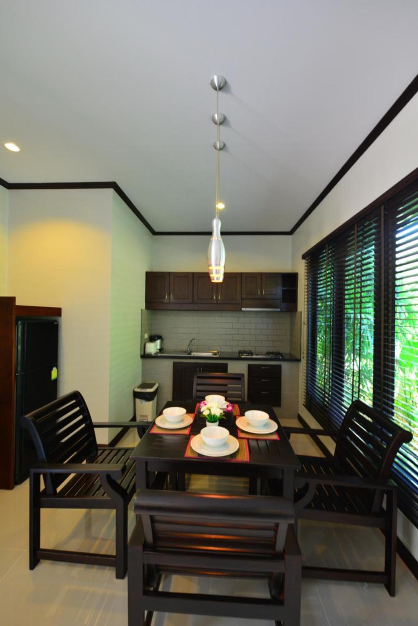Naiharn Garden Villa *