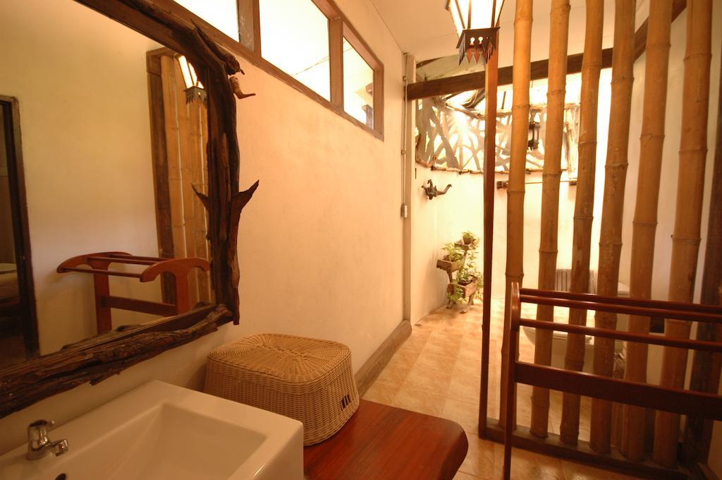 Resort Momchailai Forest Retreat