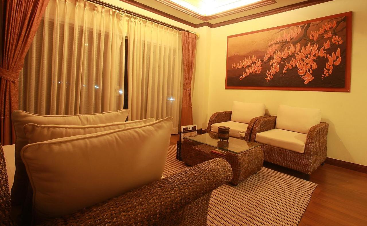 Narakul Hotel 3*