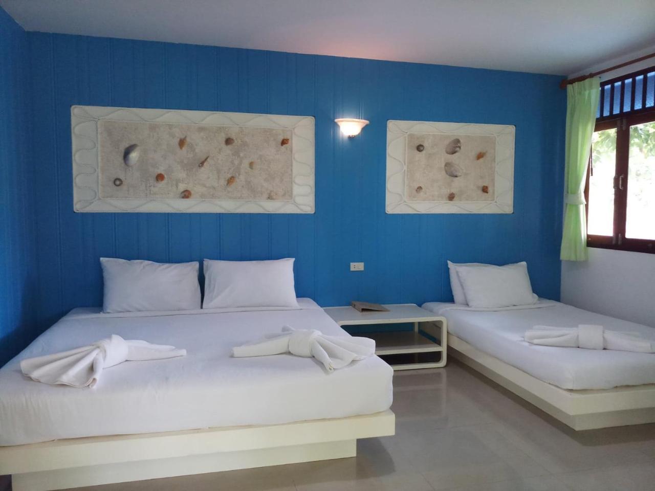 Baan Talay Cream Hotel Samut Songkhram