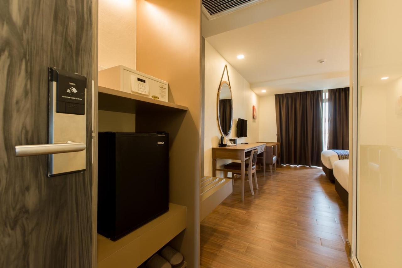 Crystal Luxury Hotel Pattaya