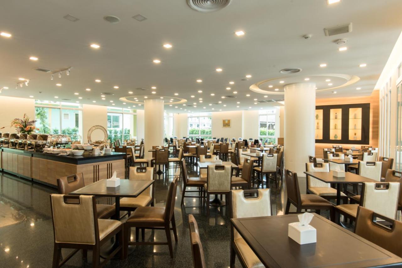 Crystal Luxury Hotel Pattaya