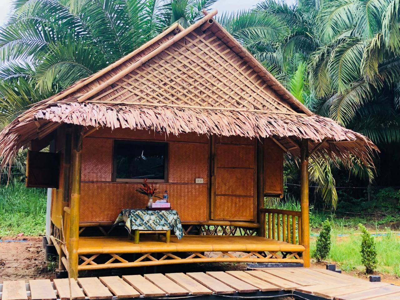 Khao Sok Blue Mountain Holiday park