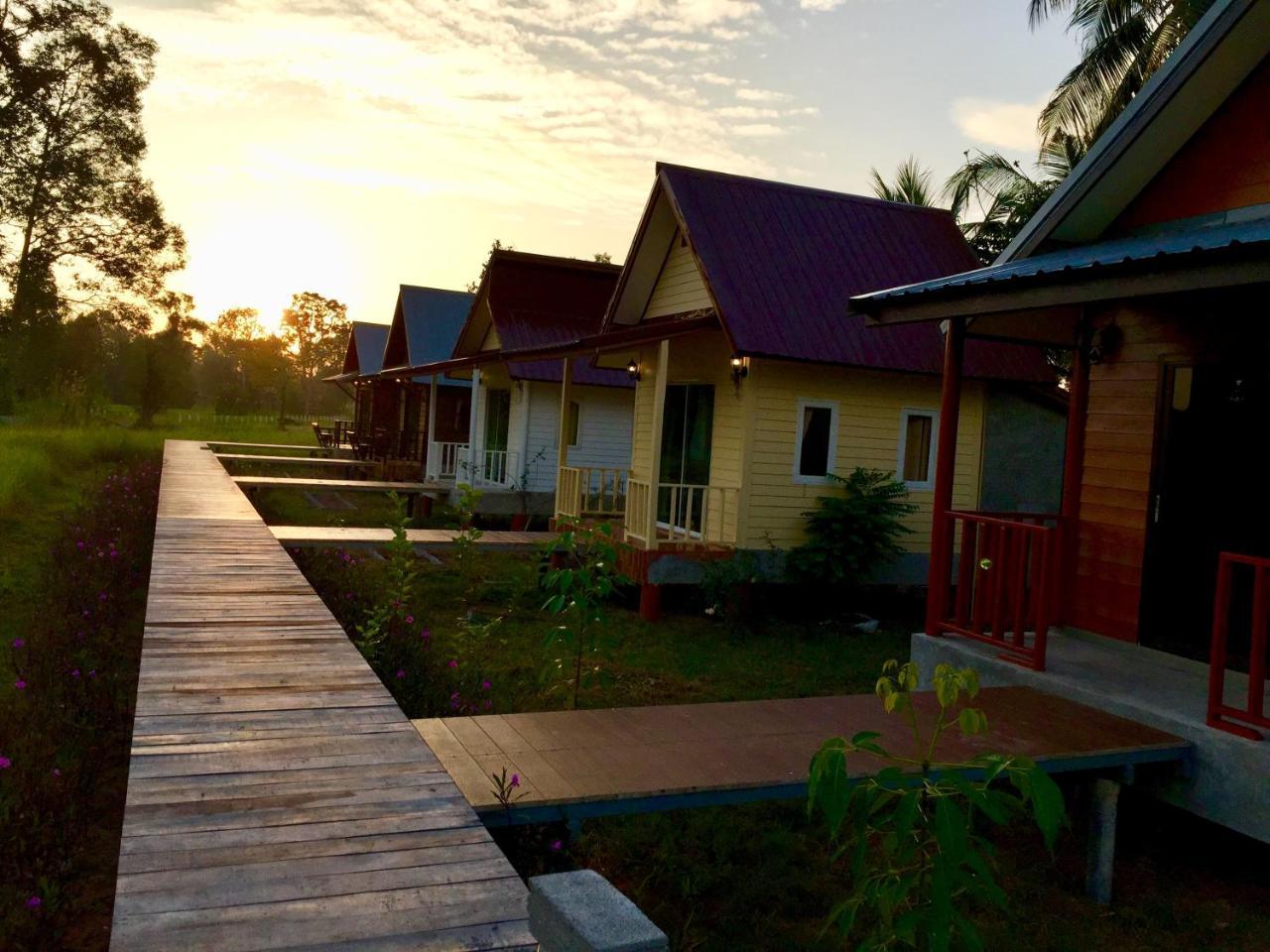 Baan Thung Resort Prasat